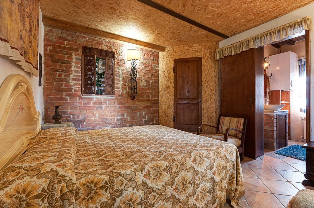 Appartamenti Alcantara E Damasco Abbadia di Montepulciano Zimmer foto