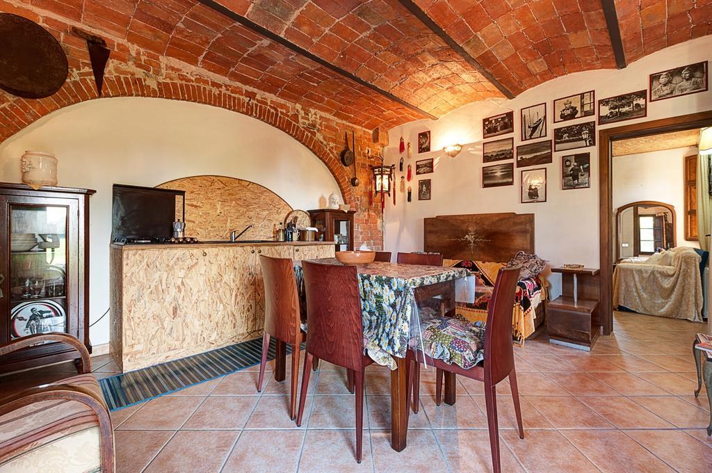 Appartamenti Alcantara E Damasco Abbadia di Montepulciano Zimmer foto